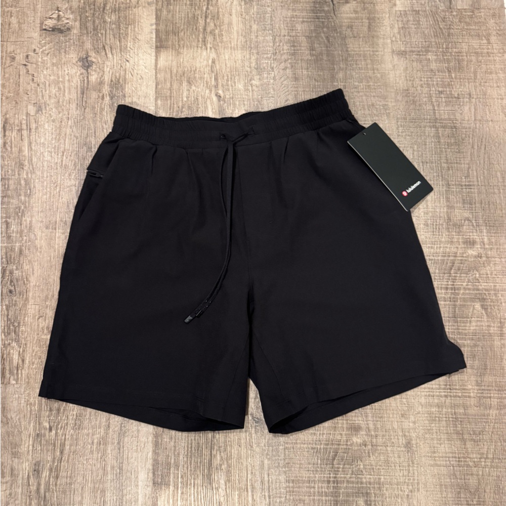 Lululemon Pool Short 7” - Men’s